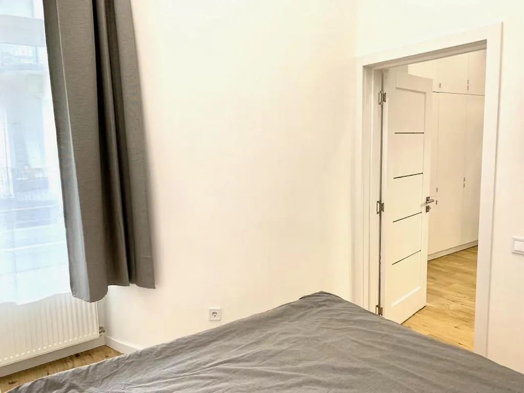 Colton Budapest Paulay Apartments Hungary