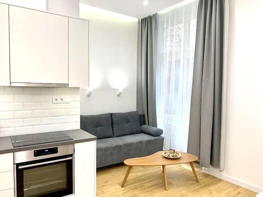 Colton Budapest Paulay Apartments