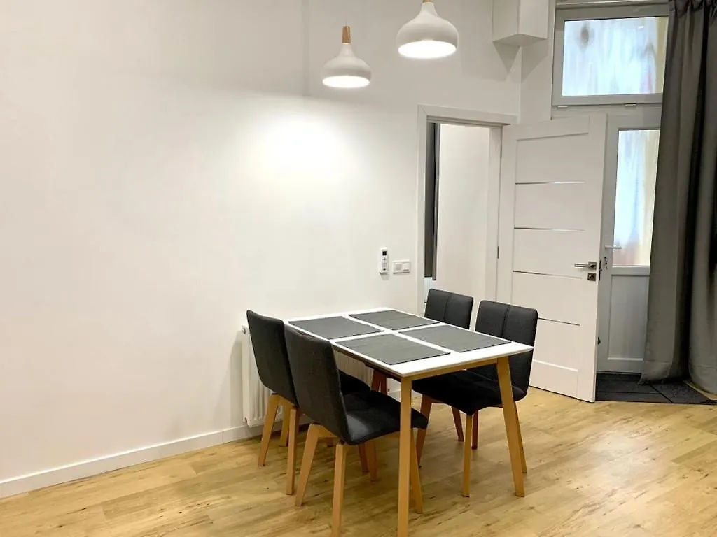 Colton Budapest Paulay Apartments